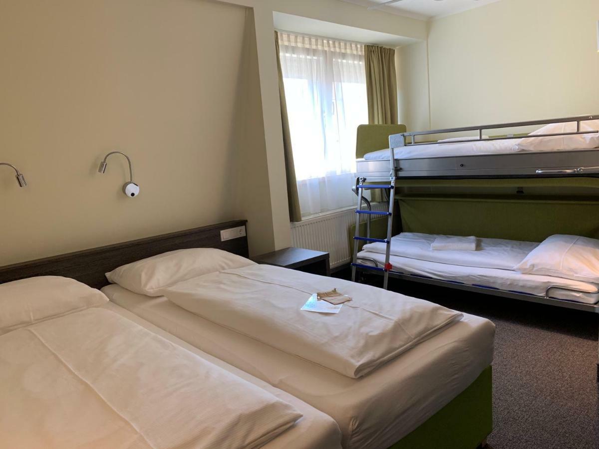 Behringers Nurnberg Hotel 2*