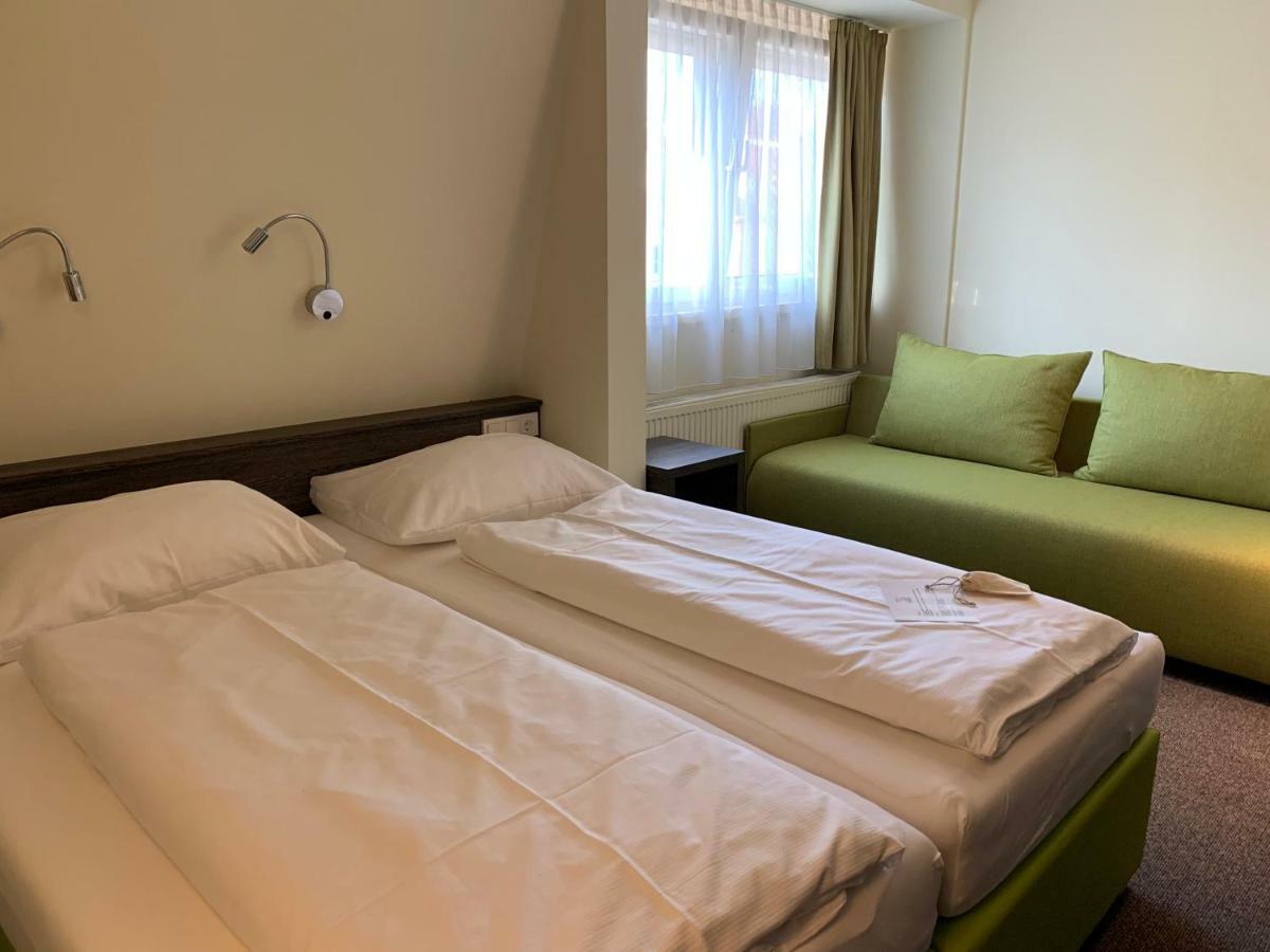 Behringers Nurnberg Hotel 2*